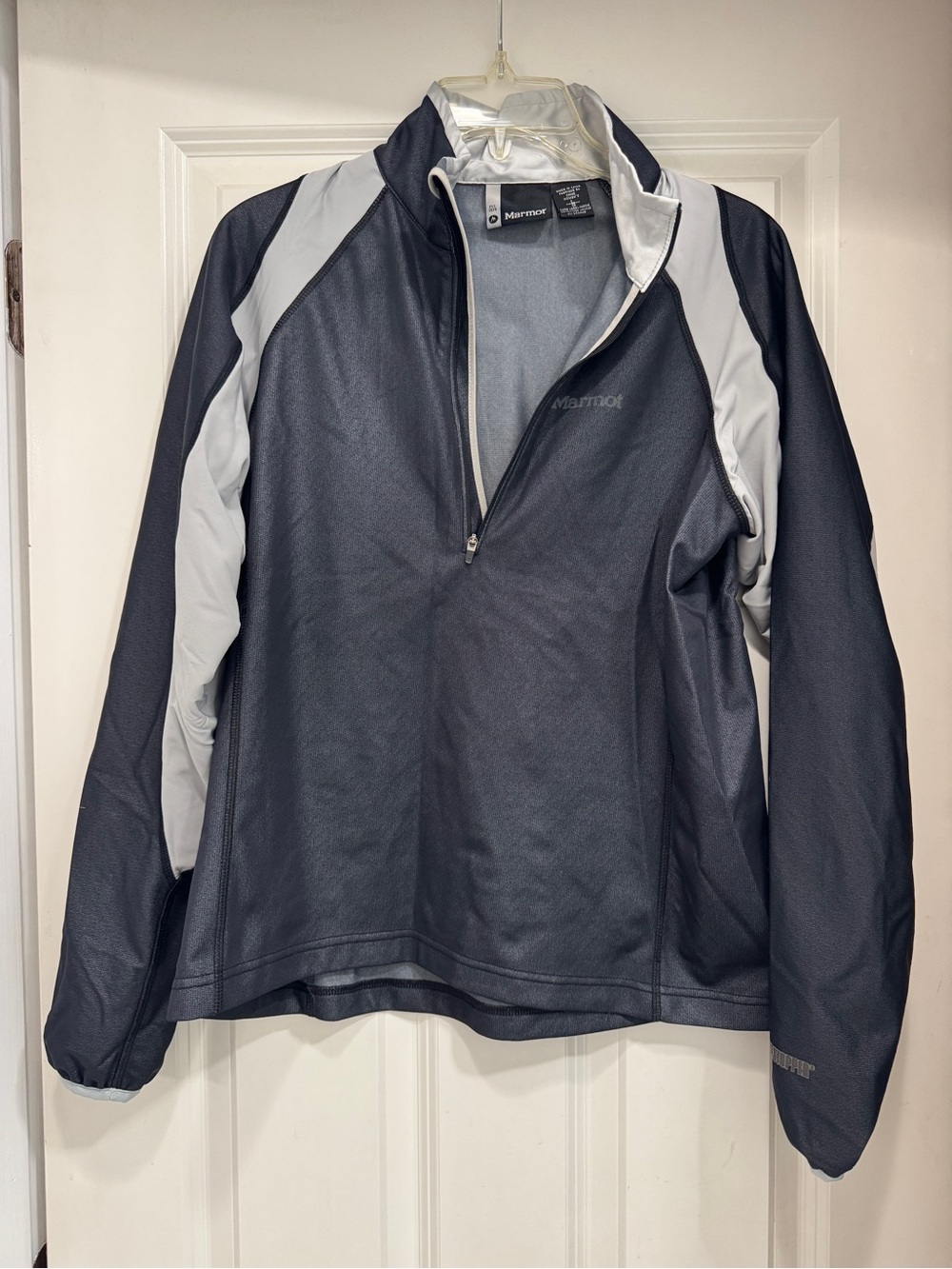 Marmot Quarter-Zip Windbreaker in Dark & Light Gray